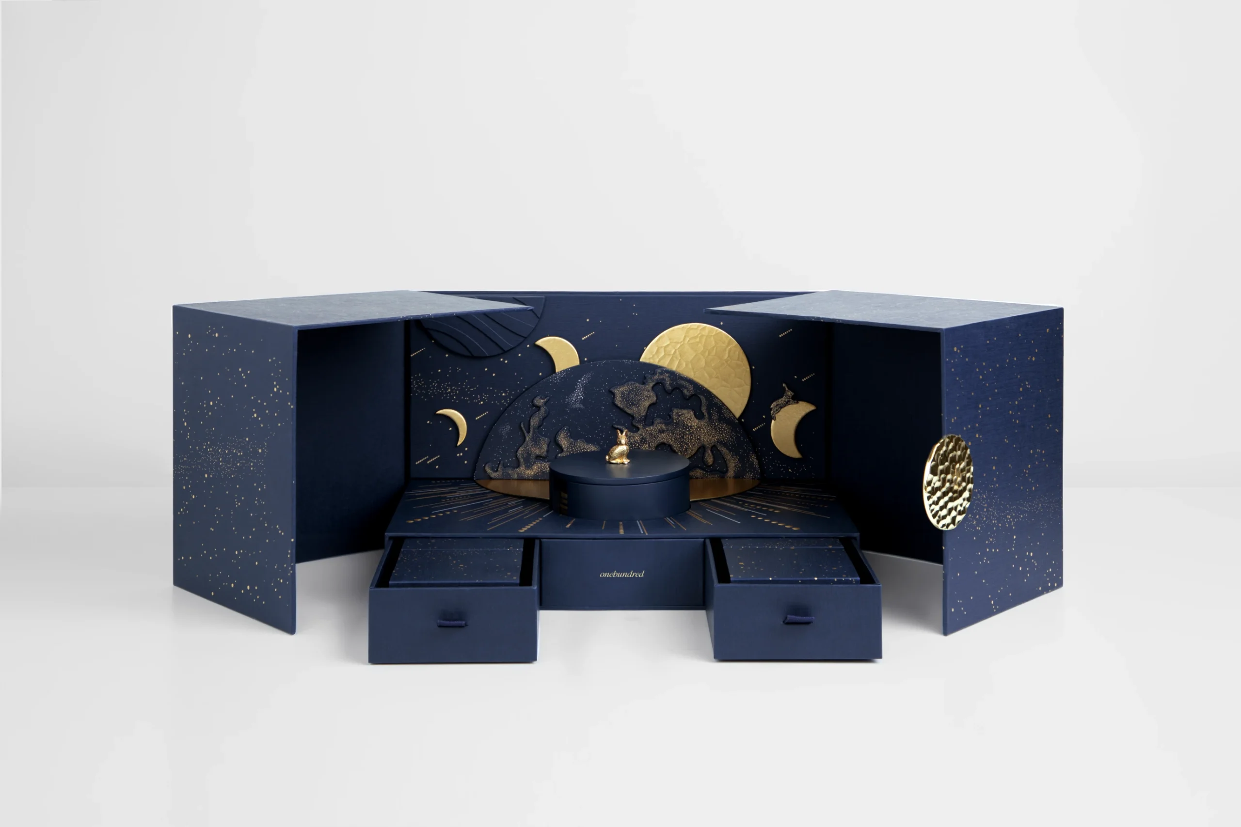 belepok_onehundred_festive_mooncakebox_img01_1x belepok_onehundred_festive_mooncakebox_img01_1x